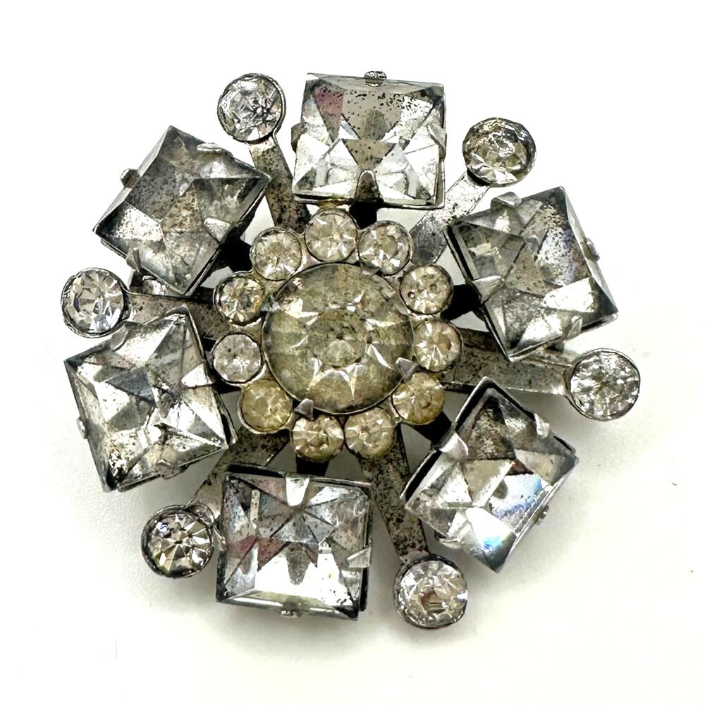 Vintage 1940s 1950s silver tone clear glass rhinestones brooch pendant 1.25"